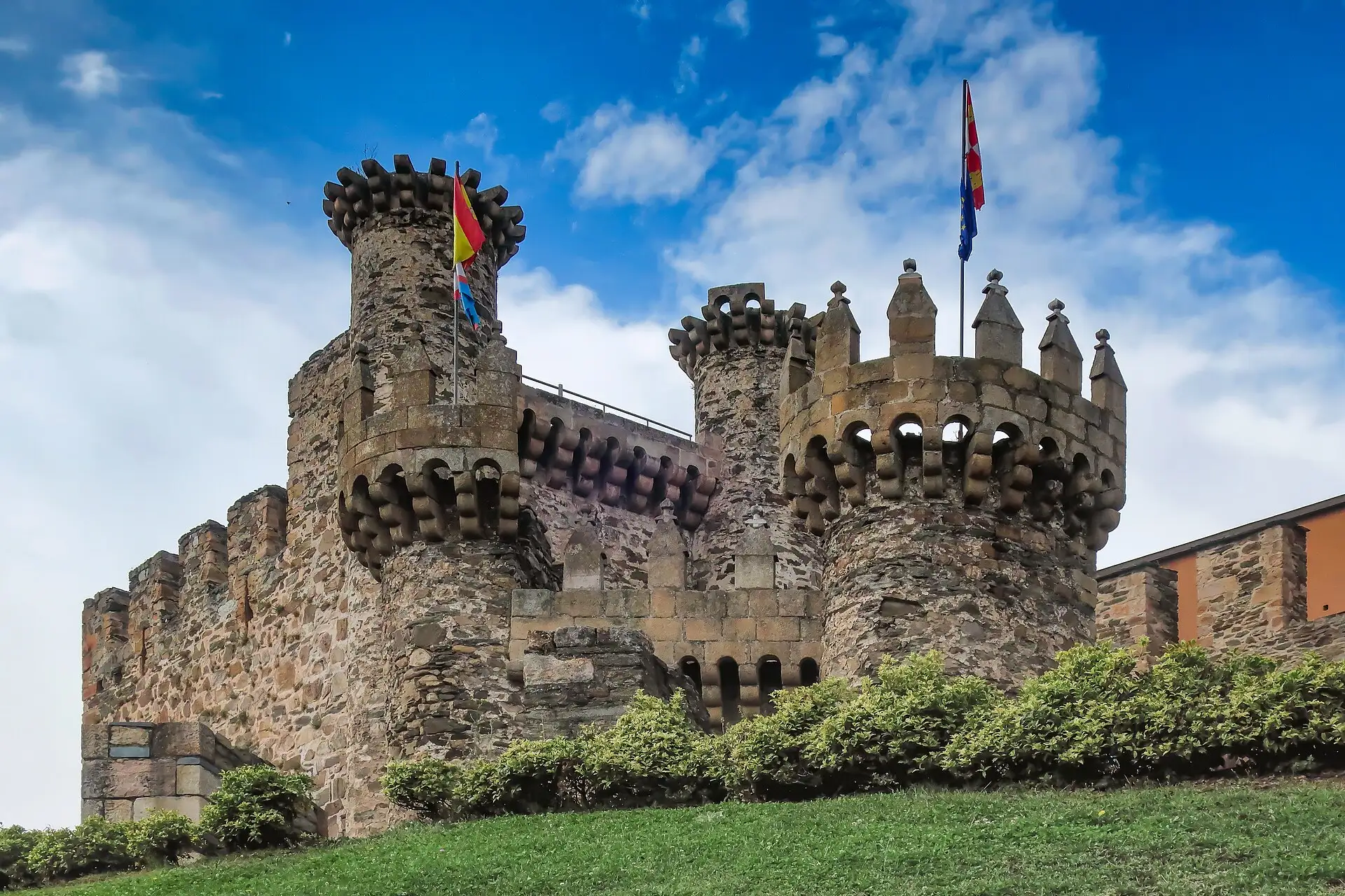 The Templar castle of Ponferrada above the river